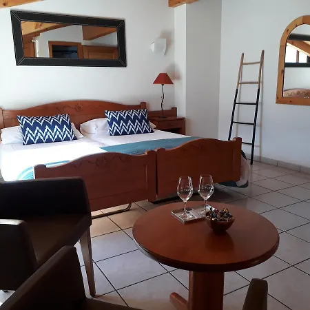 De Otel Fully